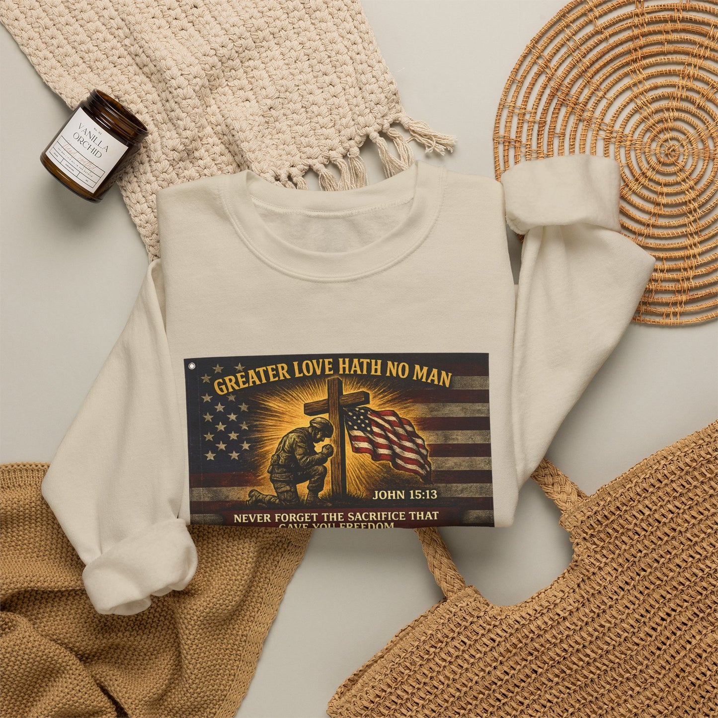 Greater Love Memorial soldier helmet flag sweatshirt | Military Tribute