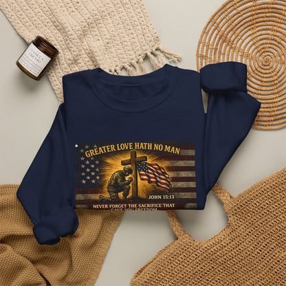Greater Love Memorial soldier helmet flag sweatshirt | Military Tribute